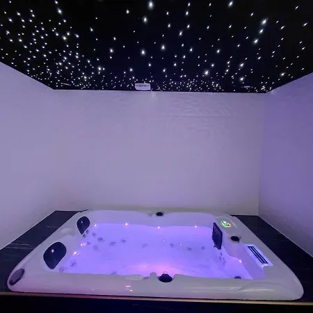 Soft, Jacuzzi, Cozy, Cinéma, Appartement
