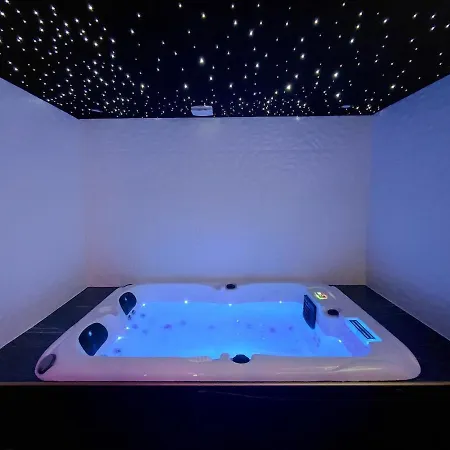Soft, Jacuzzi, Cozy, Cinéma, *
